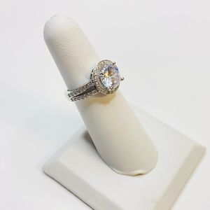 Halo Ring Cubic Zirconia